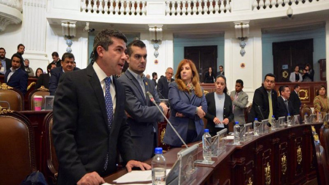 Pese a tener un solo integrante, bancada del PVEM debería de desaparecer