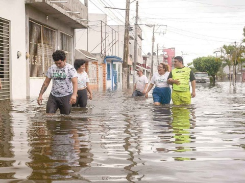 UFFF LA POLITICA/Rodolfo Mendoza Olivo