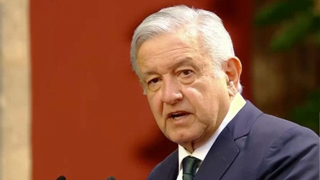 La jefa de gobierno y seis gobernadores de Morena cierran filas con AMLO