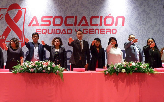 La Barriada/Martín Aguilar/Dos son compañía y tres son multitud