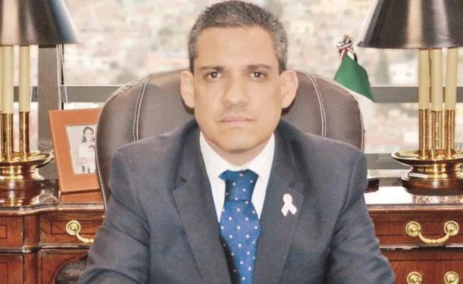 La Barriada/Martín Aguilar/La corrupción hace al ladrón