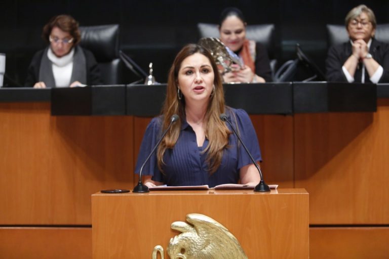 Líderes Políticos/Defenderán fideicomisos