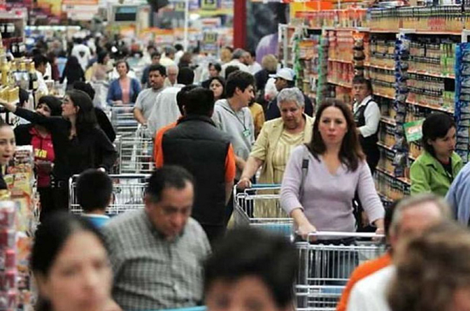 Baja el consumo privado en agosto al 13.08%