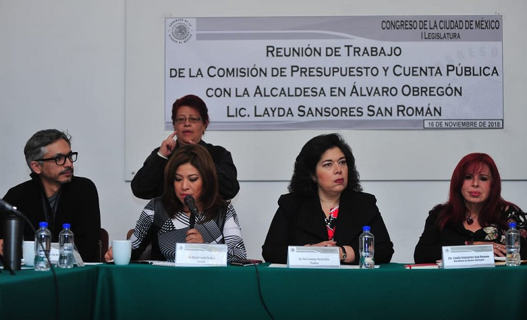 Sansores comparece ante la Comisión de Presupuesto