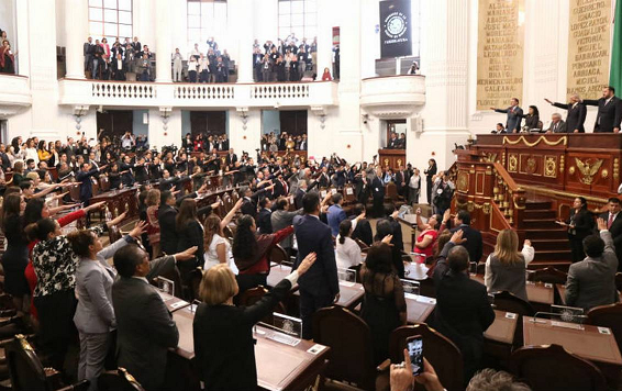 La Barriada/Martín Aguilar/Nadie sabe para quién trabaja