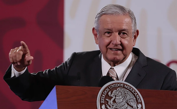 AMLO hará una nueva propuesta contra funcionarios que se amparen por tope salarial