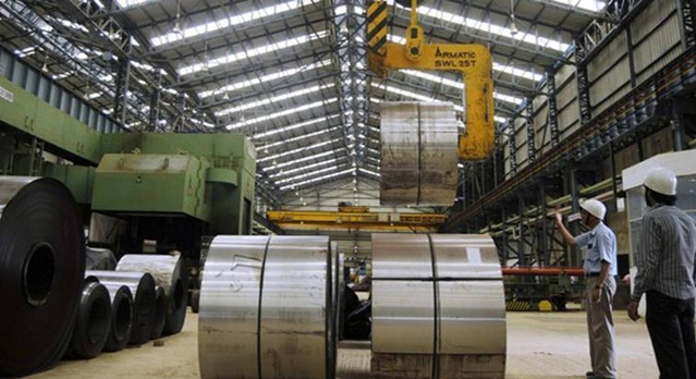 La inversión fija bruta desciende en agosto al 16.6%