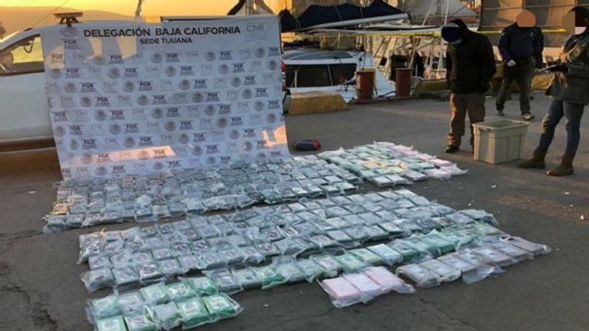 FGR y Secretaria de Marina incautan 263 kilos de cocaína en Ensenada, Baja California