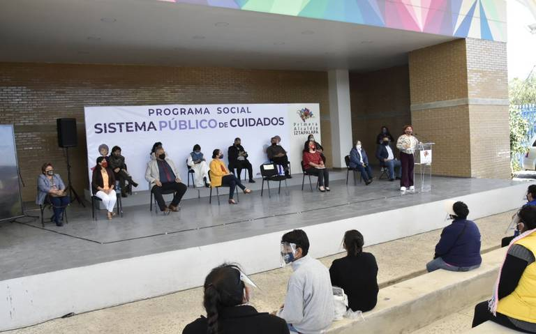 Otorga alcaldía de Iztapalapa apoyo económico, psicologico y reconocimiento a mil 500 cuidadoras de personas