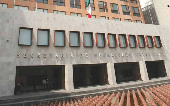 SRE exhorta a la población a no hacer viajes a EU sino es necesario durante el invierno