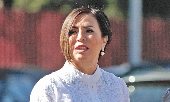 La Barriada/Martín Aguilar/A cada quien su Rosario