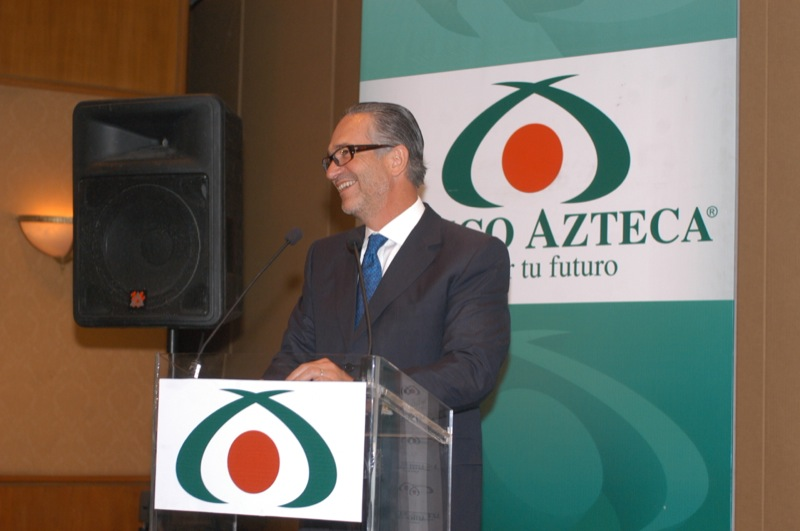 Salinas Pliego anuncia la venta de Banco Azteca Perú