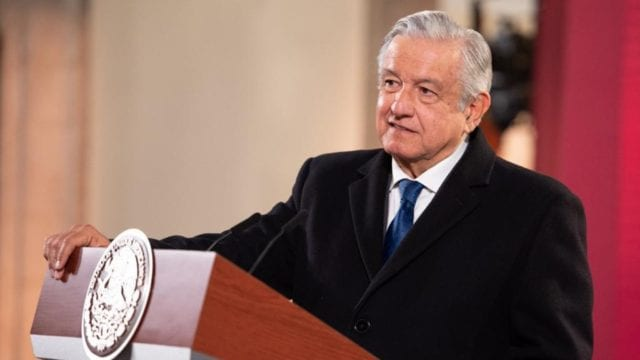 AMLO da a conocer proyecto para importar y refinar petróleo con el apoyo de la IP