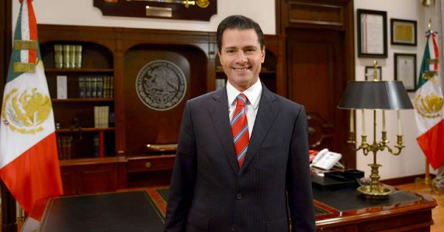 Peña Nieto aparece de nuevo para celebrar el año nuevo con su familia