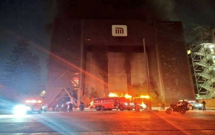 Se incendian las instalaciones del metro en la calle de delicias