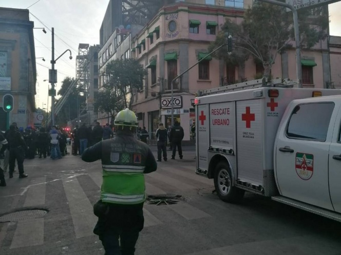 Cruz Roja atendió a 55 personas por intoxicación tras incendio