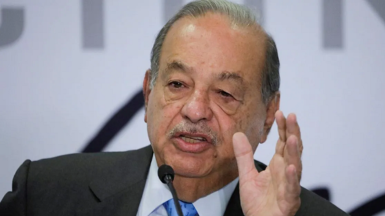 Sigue hospitalizado el empresario Carlos Slim con algunas mejorías