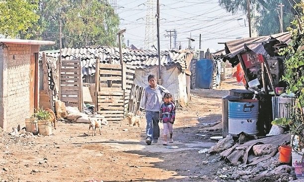 Se incrementan a 9.8 millones de pobres en México por la pandemia: Coneval