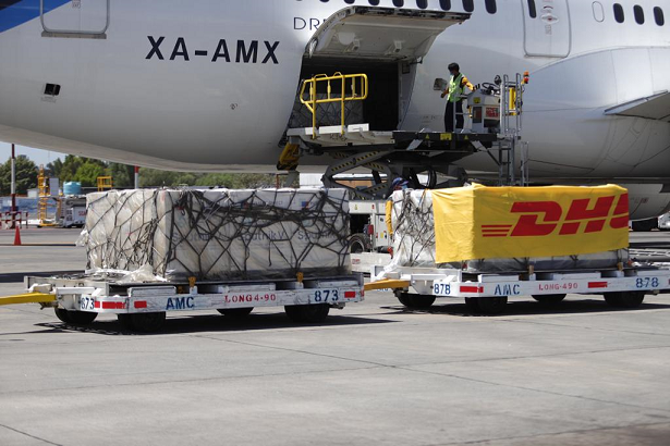 Llega a México segundo embarque con vacunas Sputnik V contra Covid-19