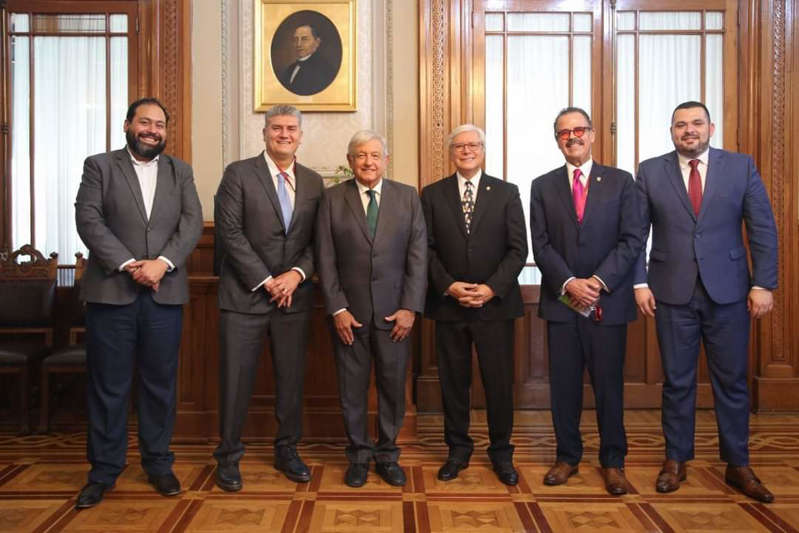 AMLO se reúne con Jaime Bonilla en Palacio Nacional