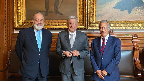 AMLO exhorta a empresarios a aprovechar oportunidades de crecimiento