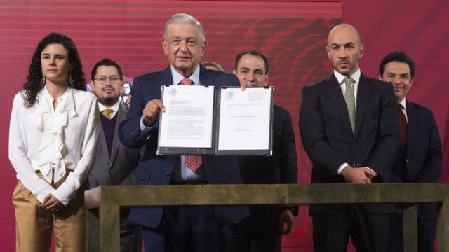 Jueces niegan amparos contra Reforma del outsourcing