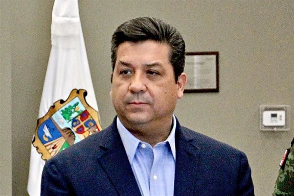 Cabeza de Vaca investiga a los hijos de AMLO, pero se deslinda