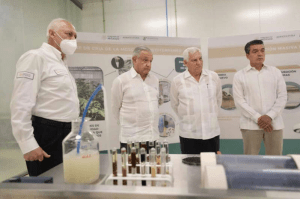 Seguiremos conteniendo la migración: AMLO