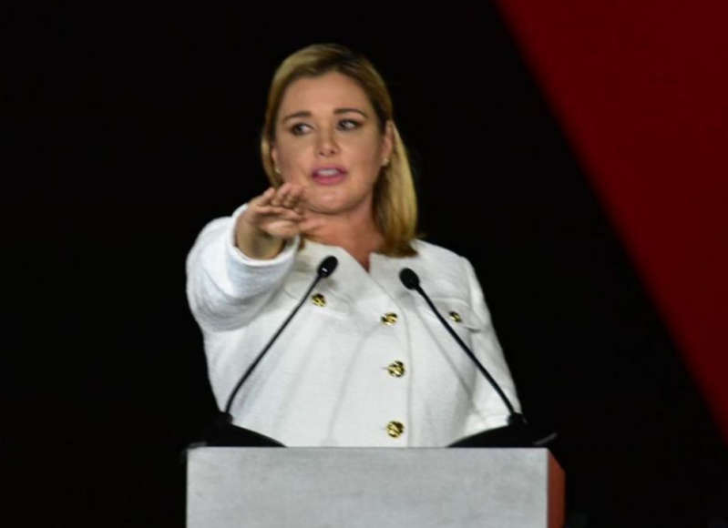 Maru Campos toma protesta como la nueva gobernadora de Chihuahua