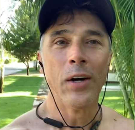 Tras ser hospitalizado por supuesto envenamiento, reaparece Sergio Mayer