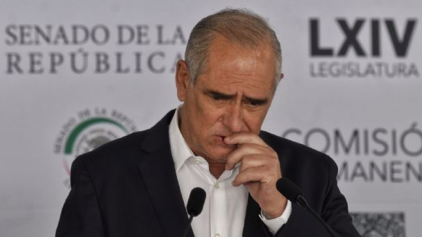 El senador panista acusa a López Obrador, Sheinbaum y al presidente de Cuba por el Cubagate