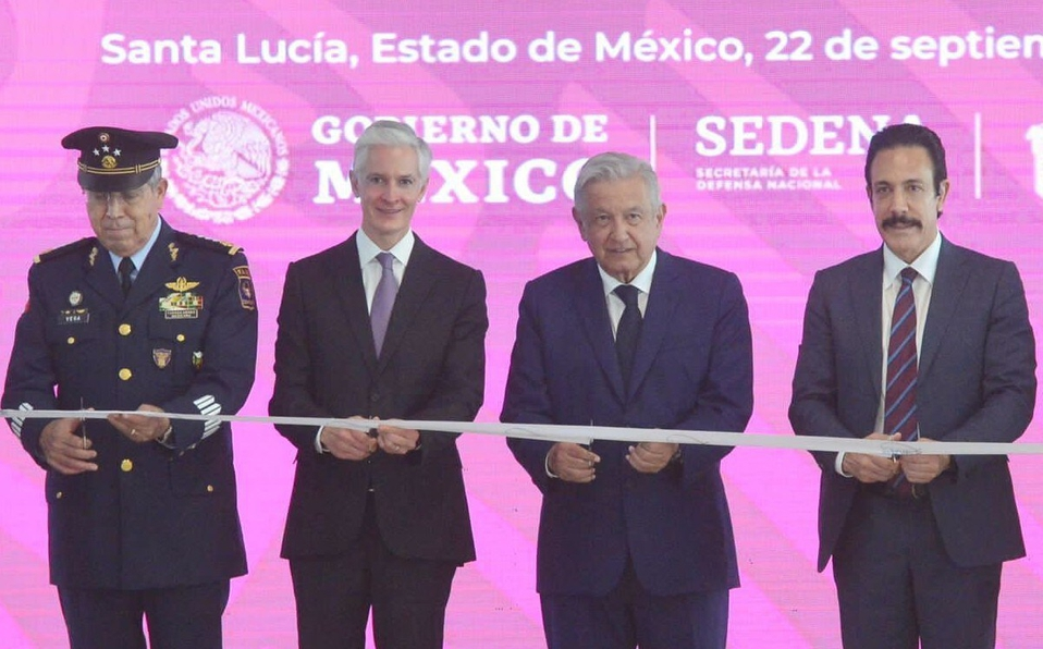 Del Mazo acude a la inauguración de la Feria Aeroespacial México 2021