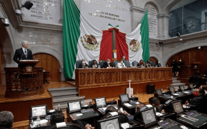 Del Mazo ofrece trabajar con el Legislativo para ir de la mano