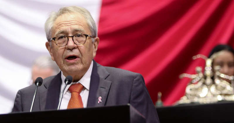 Alcocer reconoce escasez de medicamentos oncológicos ante diputados