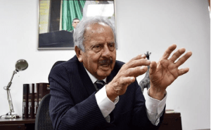 Iniciativas de AMLO deberán de analizarse con cuidado: Gómez Villanueva