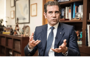 Me proponen ser candidato presidencial de la oposición para el 2024: Córdova Vianello