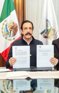 Omar Fayad Cumple compromiso con migrantes hidalguenses
