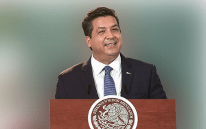 García Cabeza de Vaca analiza con funcionarios y legisladores el PEF 2022