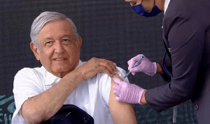 Arranca la tercera fase de vacunación contra Covid-19 para adultos mayores de 60 años