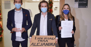 Hijos de Alejandra Cuevas exigen a AMLO que intervengan para que la FGR ya no cometa abusos en el caso Gertz