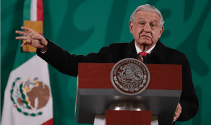 Son chicanadas que el INE aplace la consulta de Revocación de Mandato:AMLO