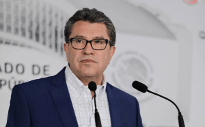 Monreal critica a su correligionario y gobernador de Veracruz, Cuitláhuac García por ultrajes a la autori dad