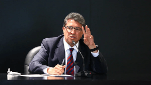 Monreal exige calma a mercados financieros por ratificación de Victoria Rodríguez a Banxico