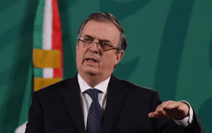 Ebrard agradece a Fundación Slim por vacuna latinoamericana aprobada por la OMS