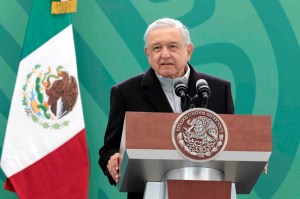 Vacuna de refuerzo vs Covid 19 arranca el próximo martes para adultos mayores: AMLO