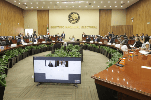 INE ya recibió 11 millones 97 mil 960 de firmas que pide para la Revocación de Mandato