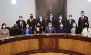Rinden protesta los nuevos integrantes de Rodríguez Hurtado por la coalición PRI-PAN-PRD