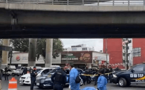 Fallece automovilista al caer de un puente vehicular en Patriotismo