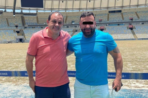 Captan a Cuauhtémoc Blanco de vacaciones en Brasil