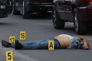 Chofer evita asalto y mata al ratero en Ecatepec